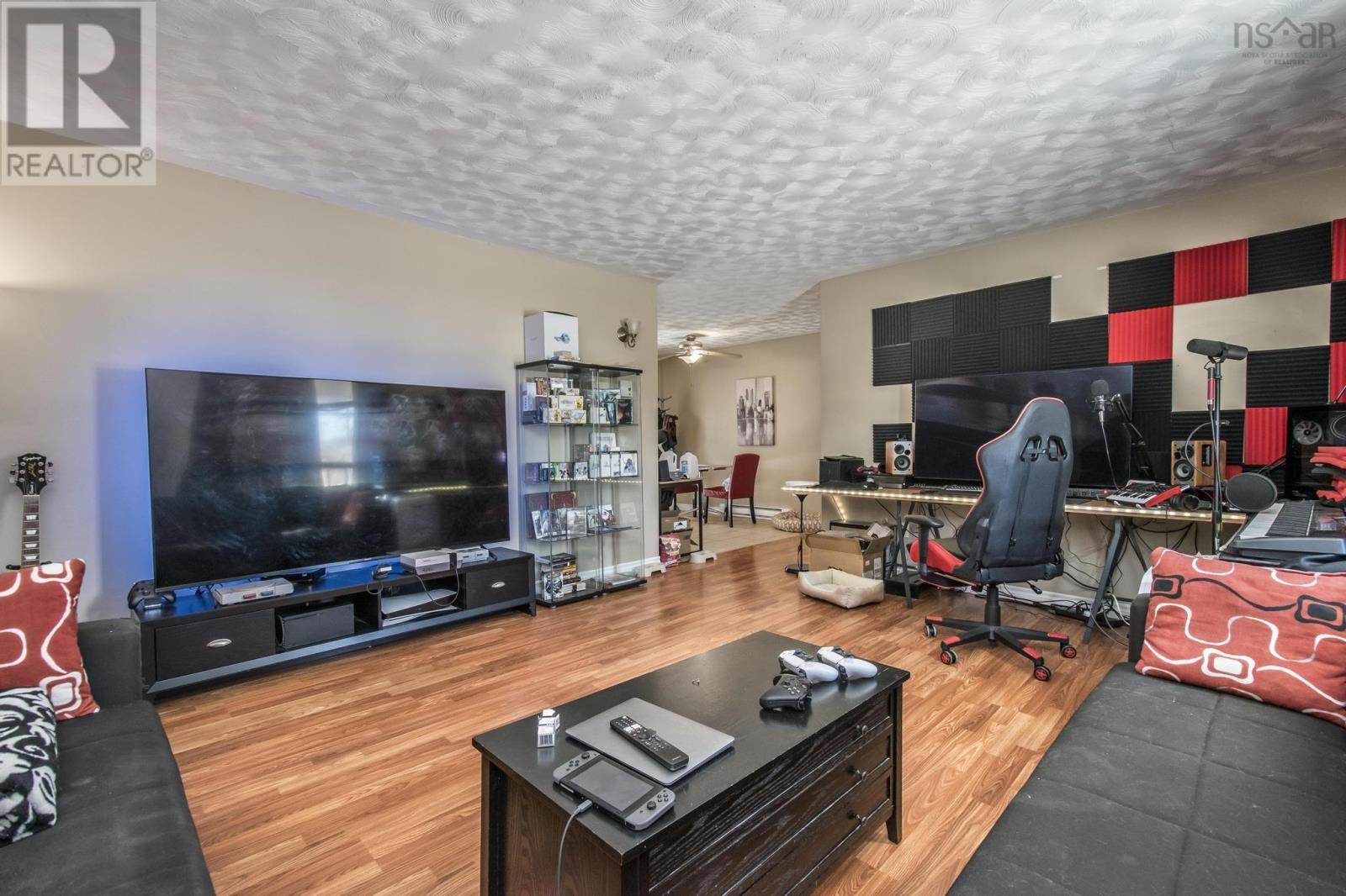 Property 28 of 49 of 2911 & 2913 Lovett Road