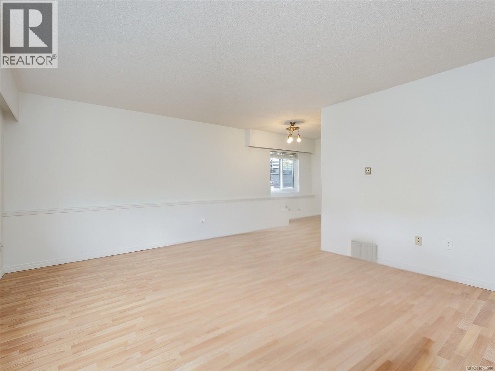 103 1122 Hilda Street, Victoria