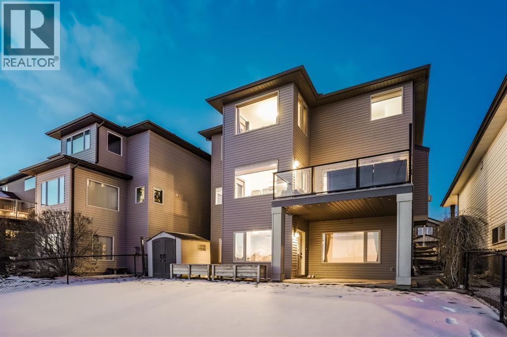 203 Sunset Circle, Cochrane