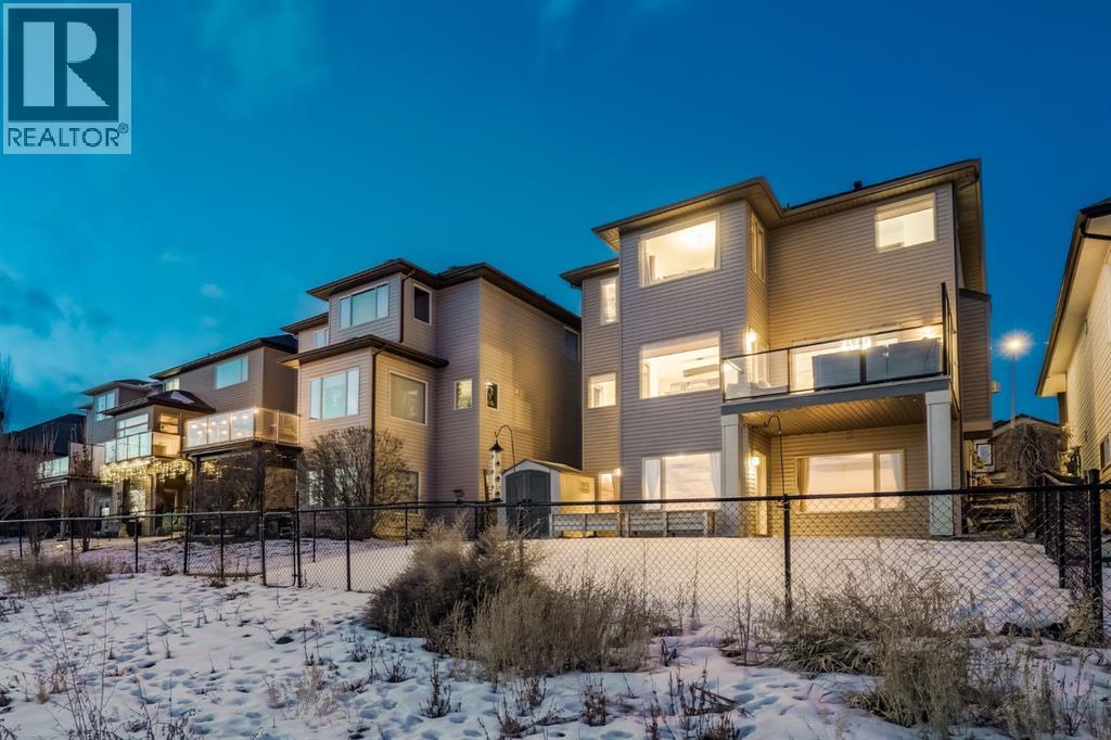 203 Sunset Circle, Cochrane
