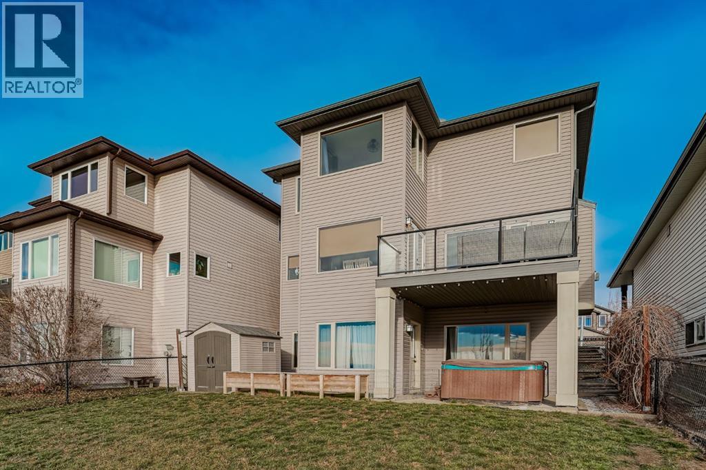 203 Sunset Circle, Cochrane