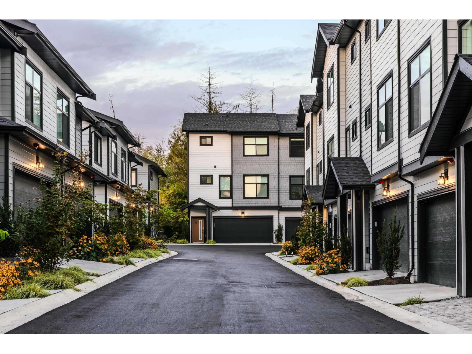 25 20645 68 AVENUE, Langley