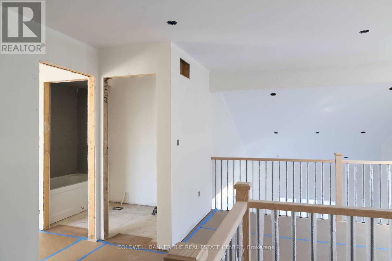 4 FISHER ROAD - 20