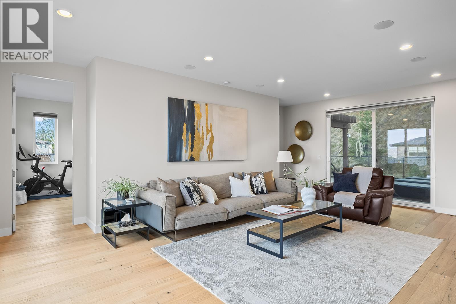  1091 Westpoint Drive, Kelowna