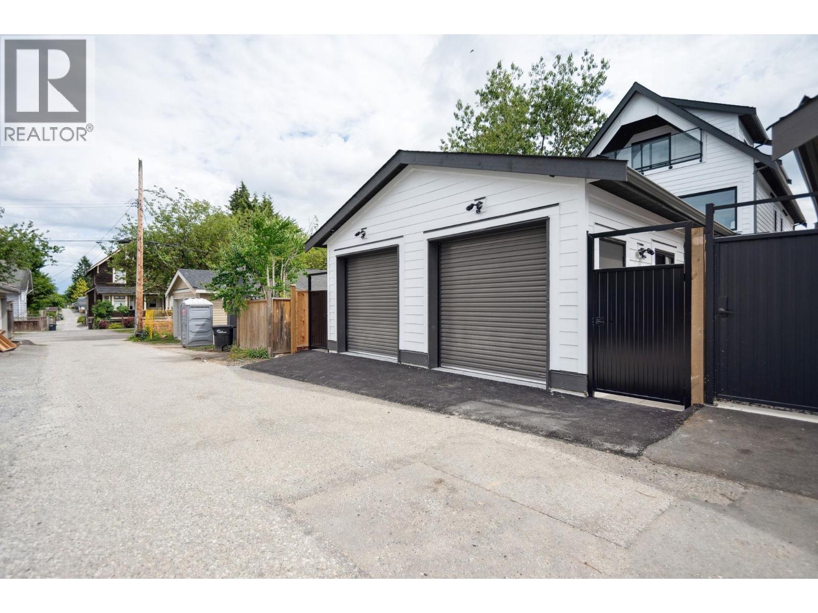 #2 1079 E 14TH AVENUE, Vancouver