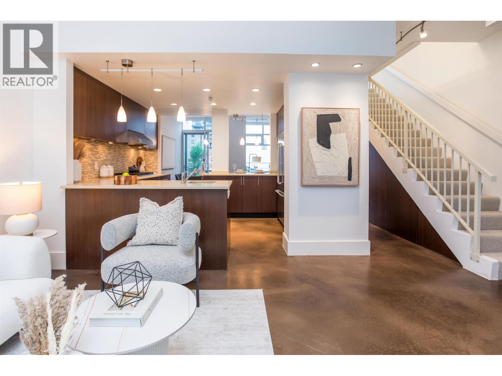 THA 1199 MARINASIDE CRESCENT, Vancouver