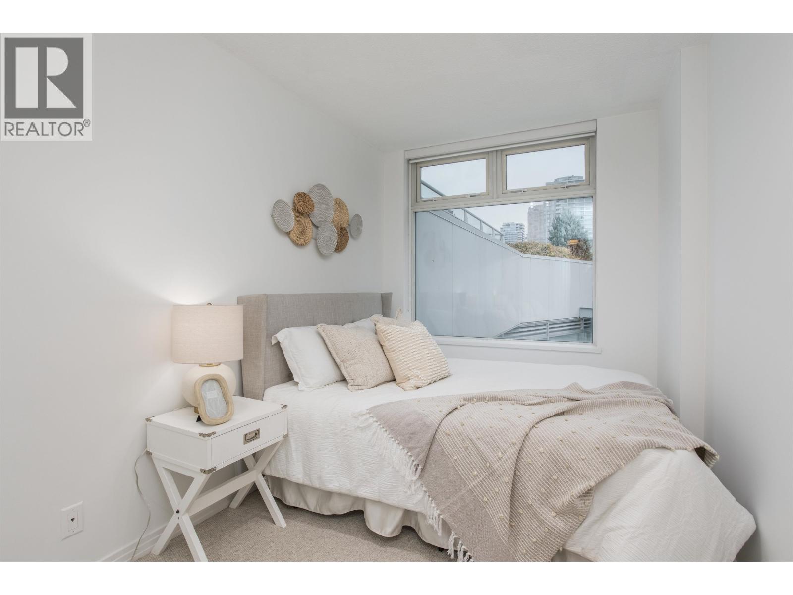 THA 1199 MARINASIDE CRESCENT, Vancouver