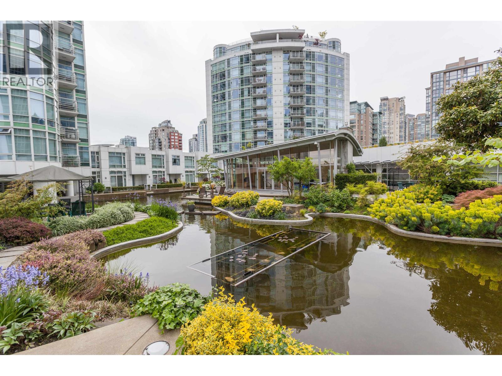 THA 1199 MARINASIDE CRESCENT, Vancouver