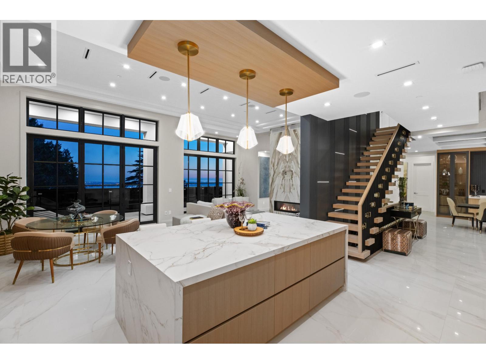 1419 BRAMWELL ROAD, West Vancouver