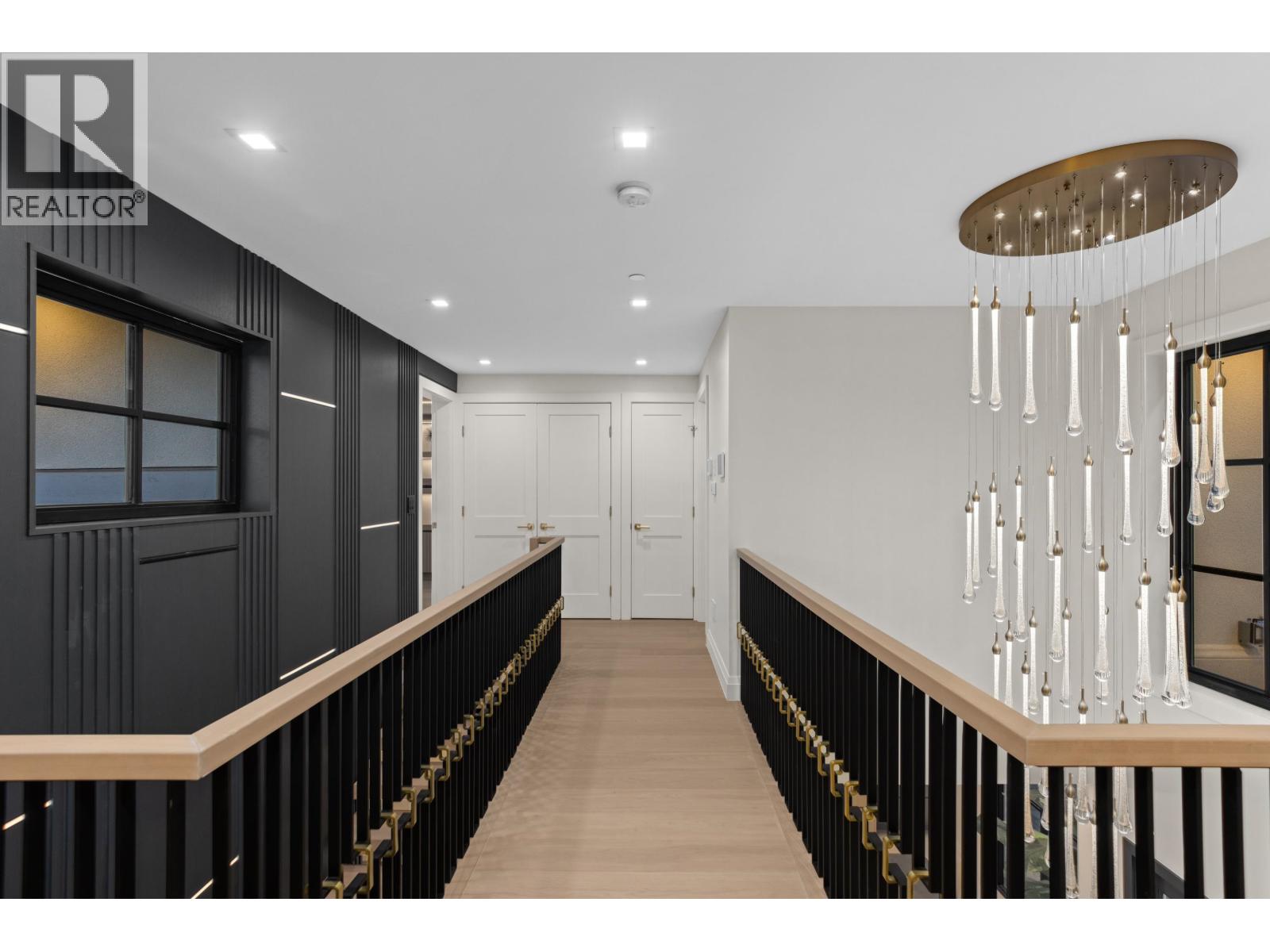 1419 BRAMWELL ROAD, West Vancouver