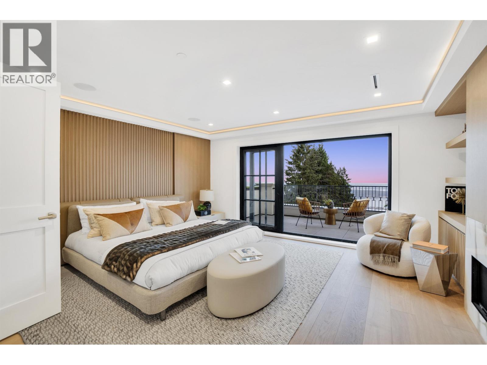 1419 BRAMWELL ROAD, West Vancouver