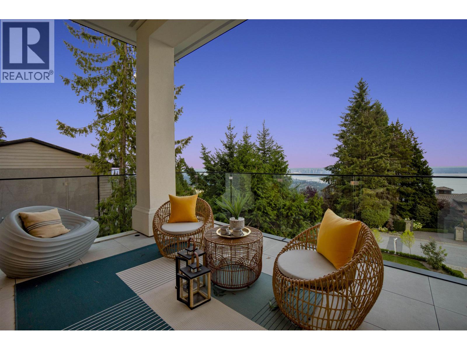 1419 BRAMWELL ROAD, West Vancouver