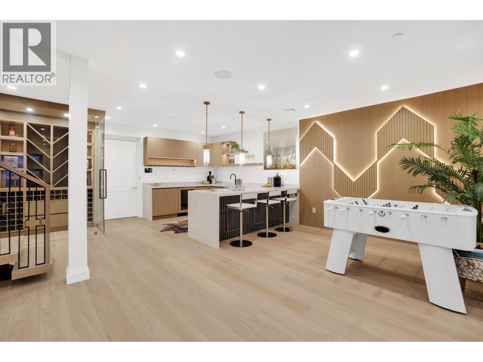 1419 BRAMWELL ROAD, West Vancouver