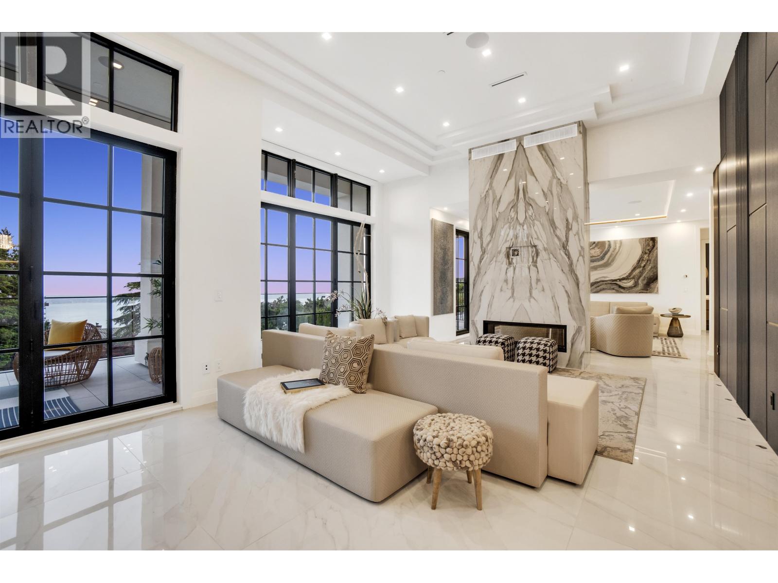 1419 BRAMWELL ROAD, West Vancouver