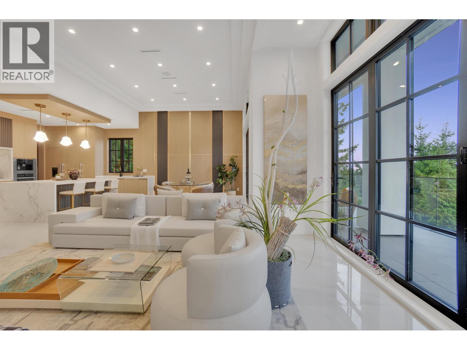 1419 BRAMWELL ROAD, West Vancouver