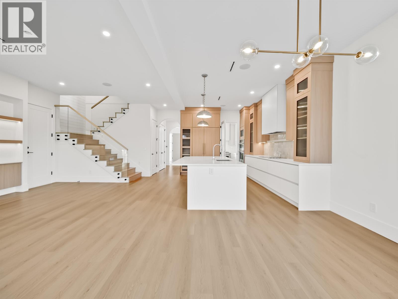 6067 44A Avenue, Ladner