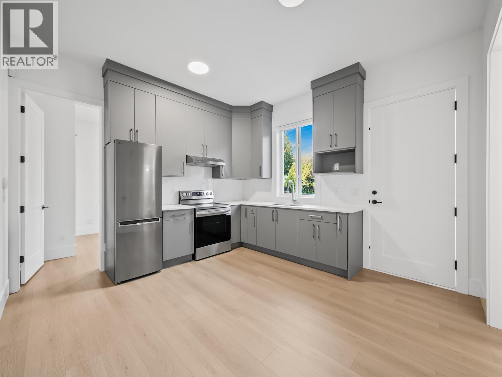 6067 44A Avenue, Ladner