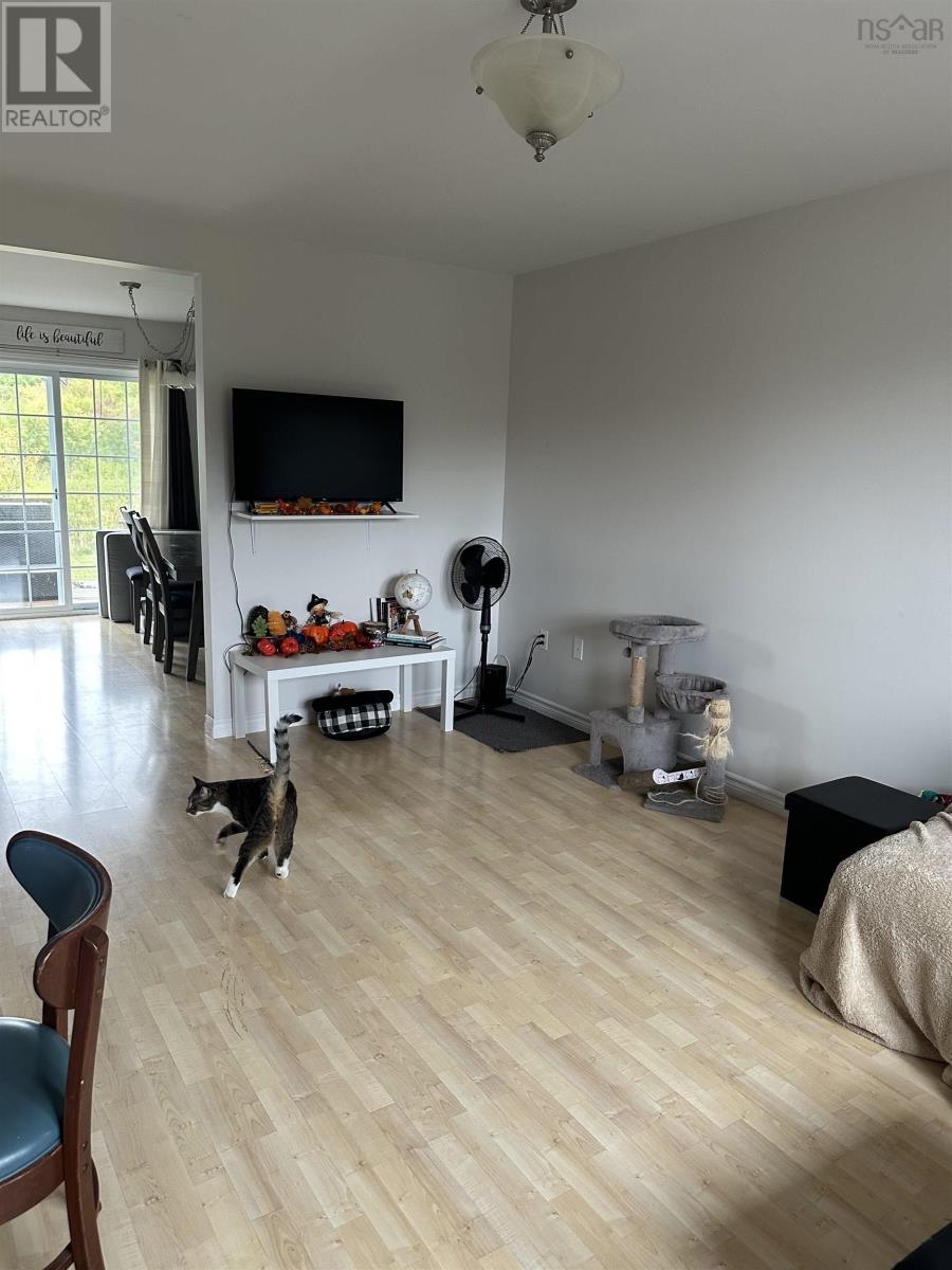 Property 24 of 33 of 1,2,3 1,2,3 Deanna Court, South River Road Greenwold