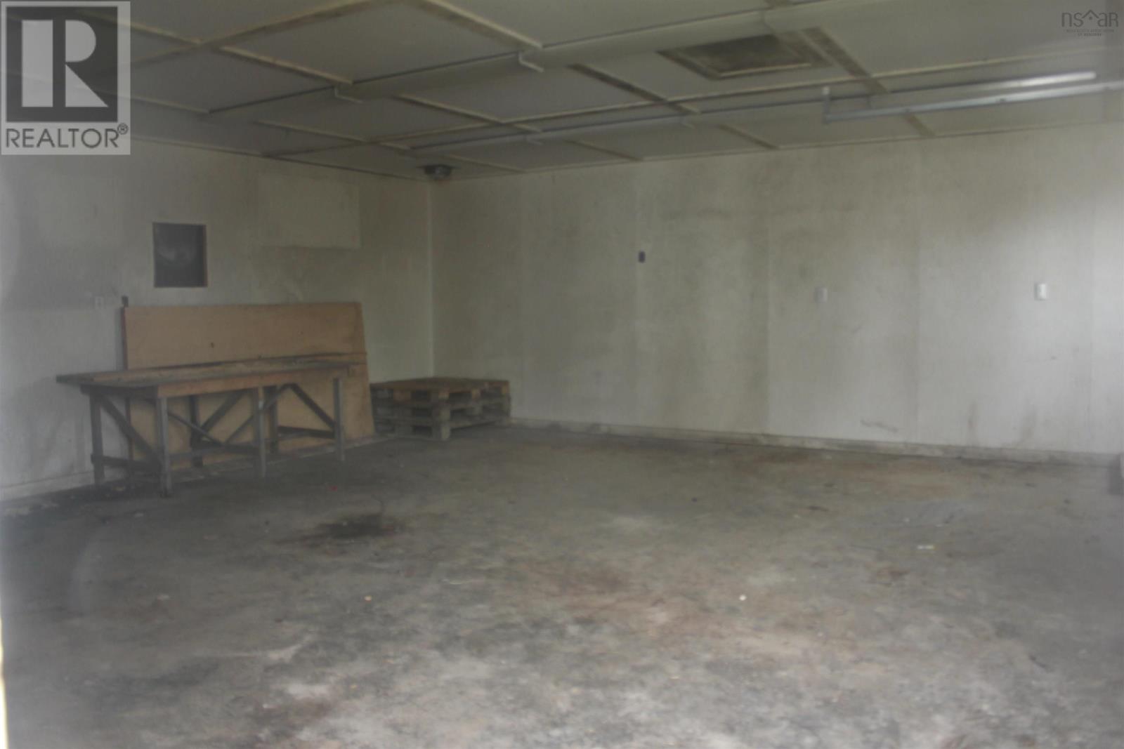 Property 21 of 25 of 83 Pleasant Valley Road