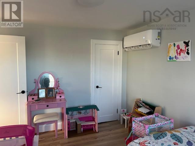 Property 26 of 41 of 633 King Street