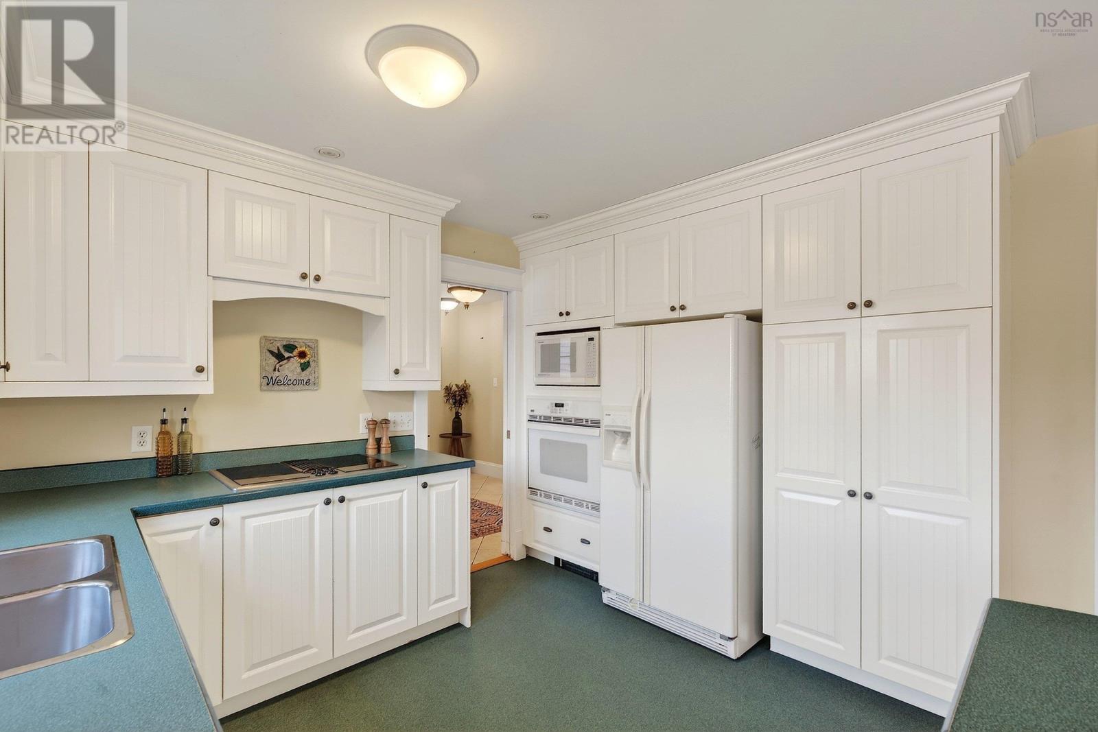 Property 17 of 48 of 488 Myra Road