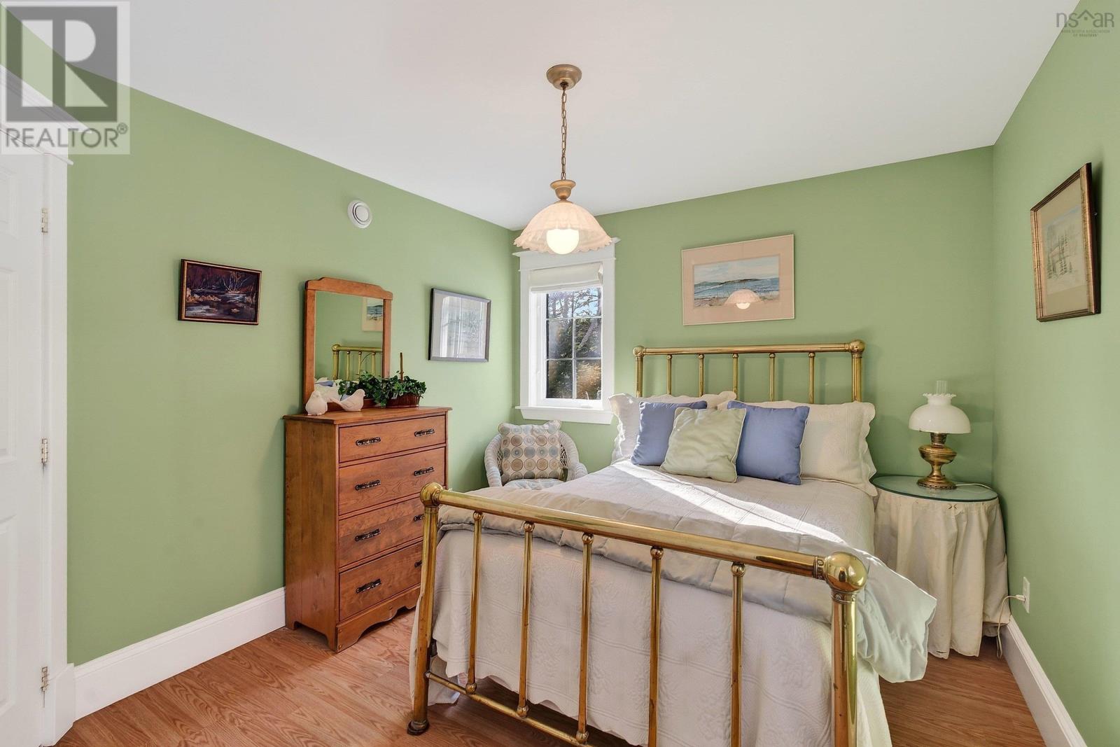 Property 28 of 48 of 488 Myra Road