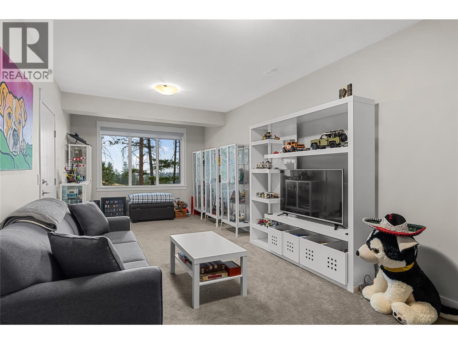  2573 Crown Crest Drive, West Kelowna