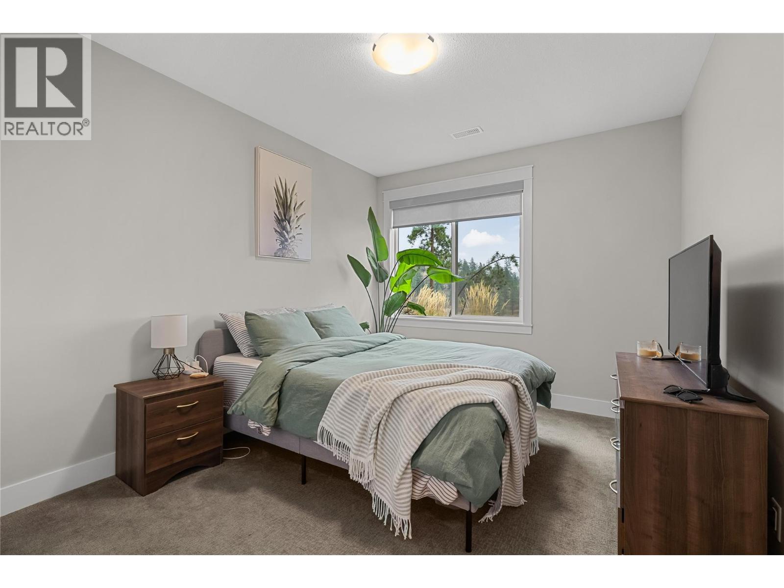  2573 Crown Crest Drive, West Kelowna