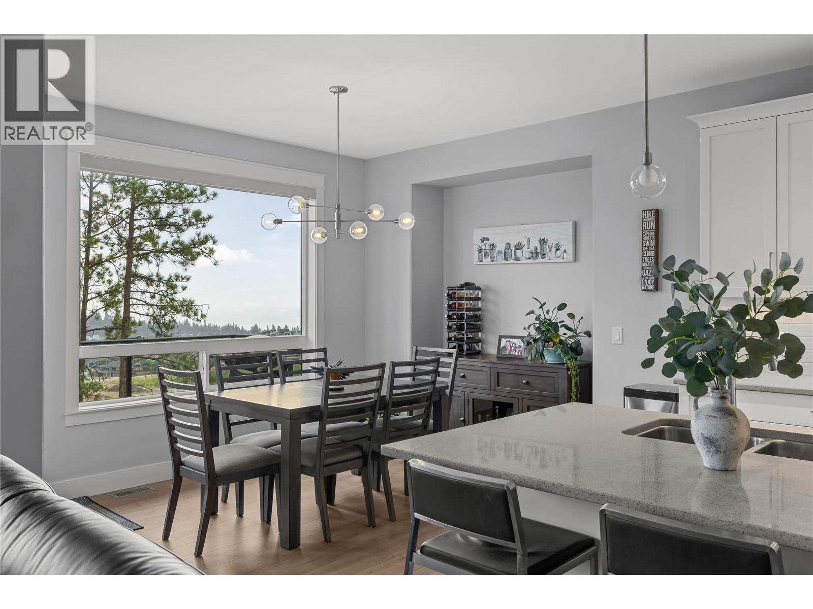  2573 Crown Crest Drive, West Kelowna