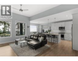  2573 Crown Crest Drive, West Kelowna