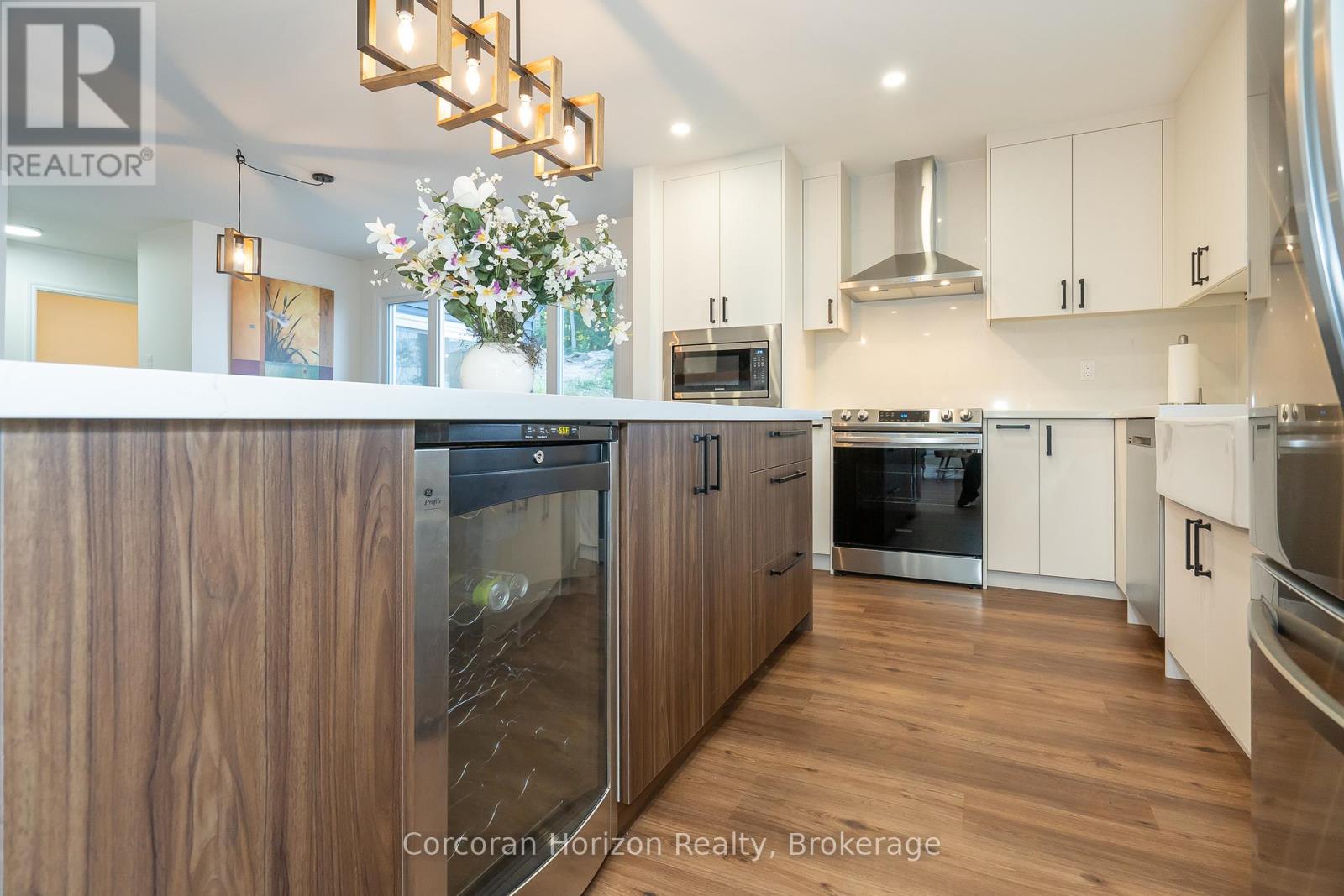 77 MCARTHUR DRIVE - 20