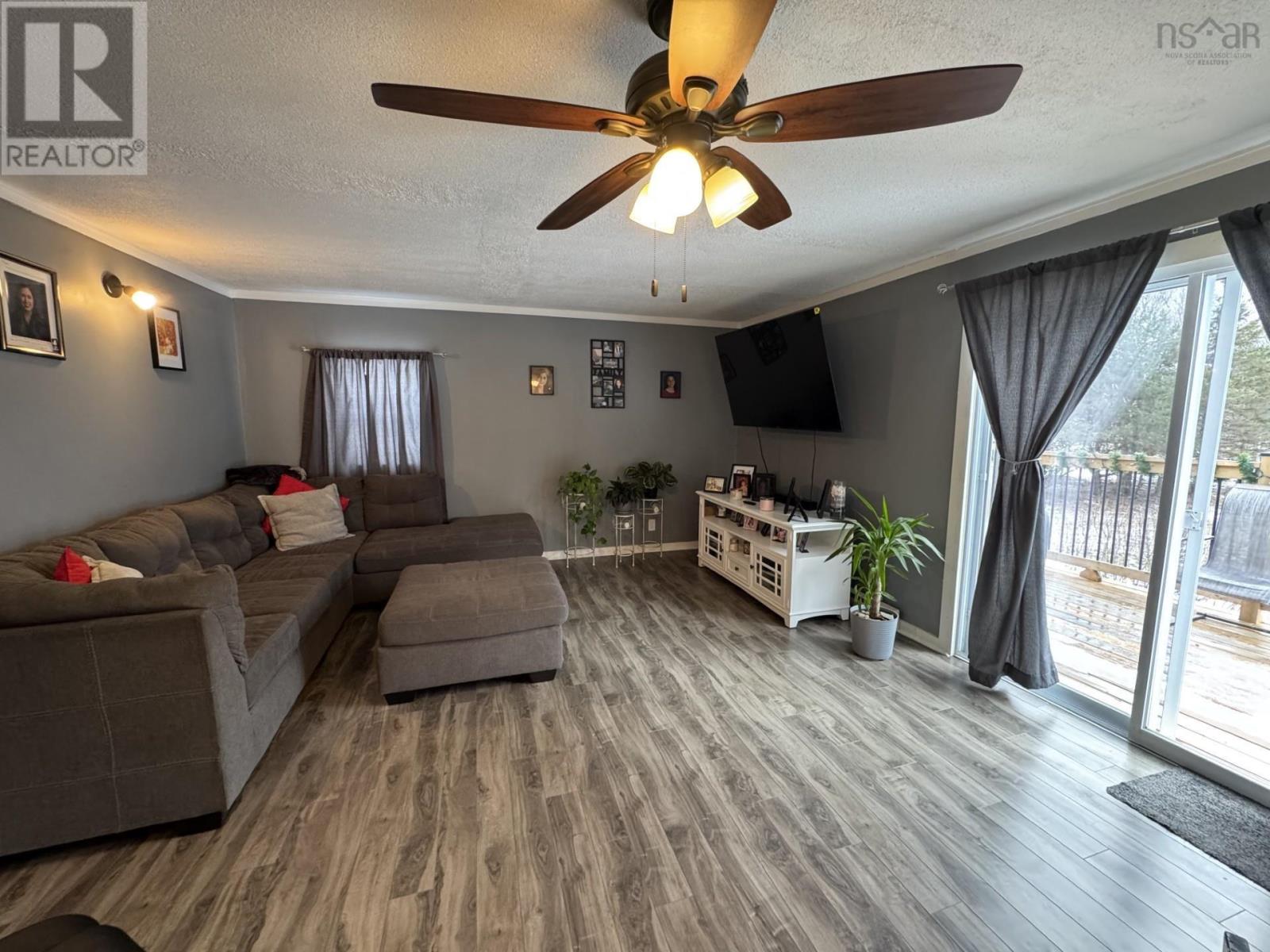 Property 23 of 39 of 1197 HIGHWAY 2