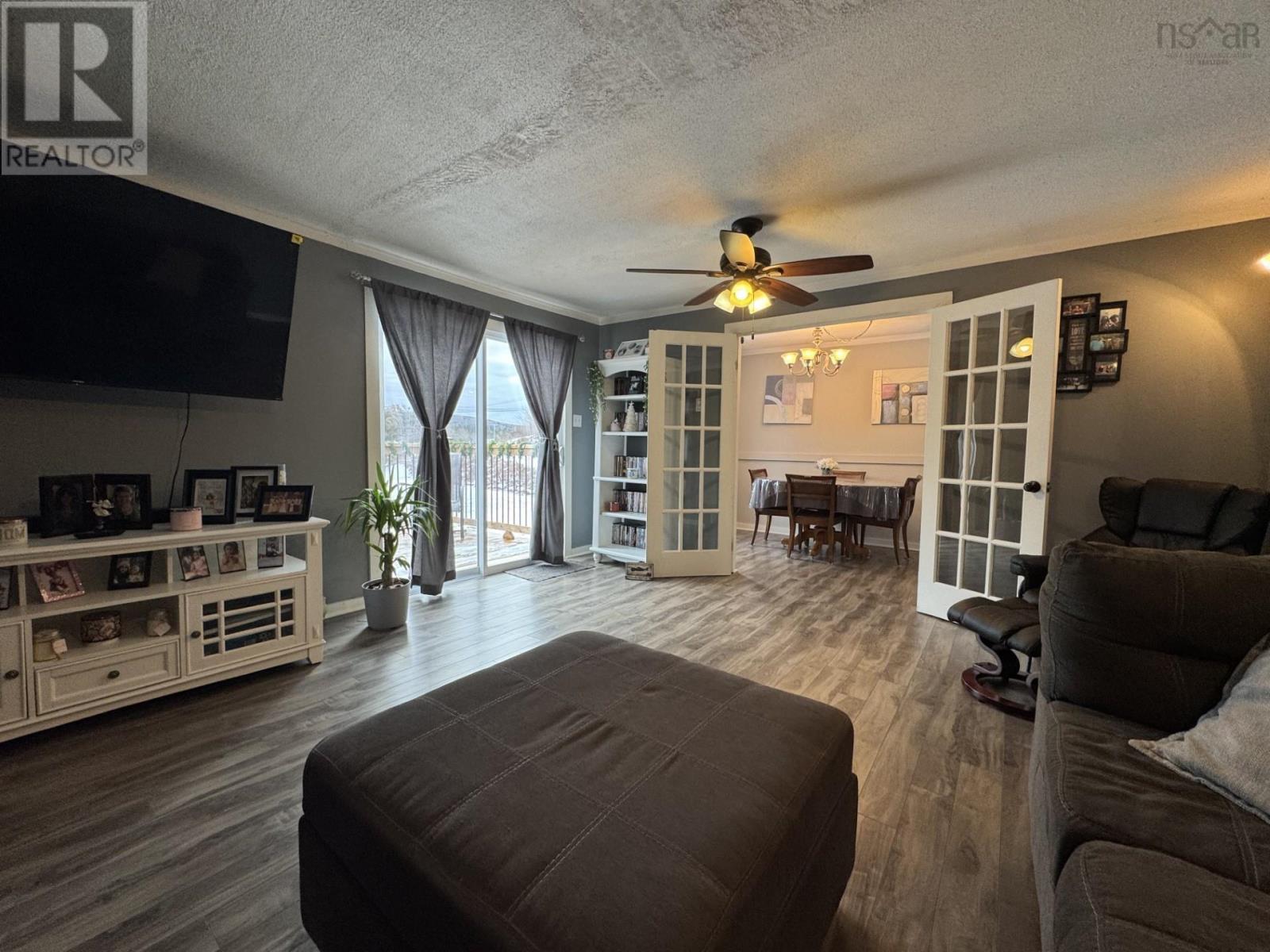 Property 21 of 39 of 1197 HIGHWAY 2