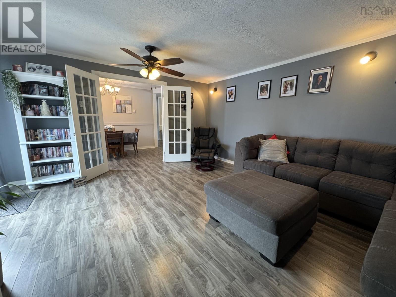 Property 22 of 39 of 1197 HIGHWAY 2