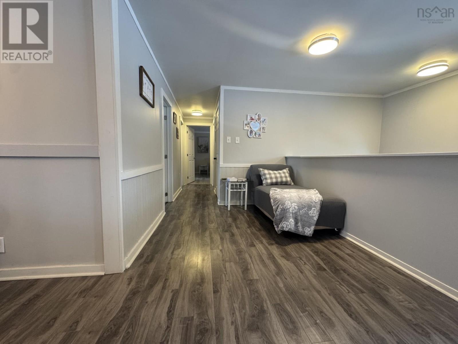 Property 20 of 39 of 1197 HIGHWAY 2