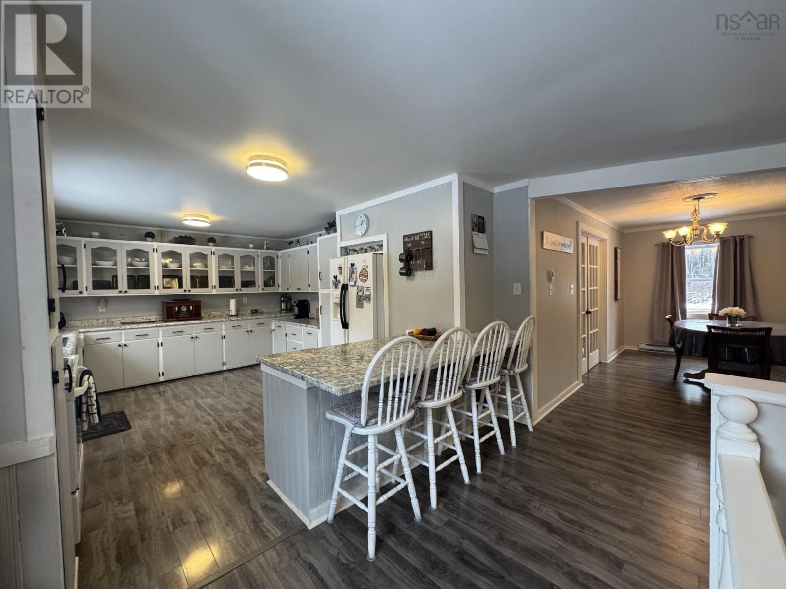 Property 14 of 39 of 1197 HIGHWAY 2