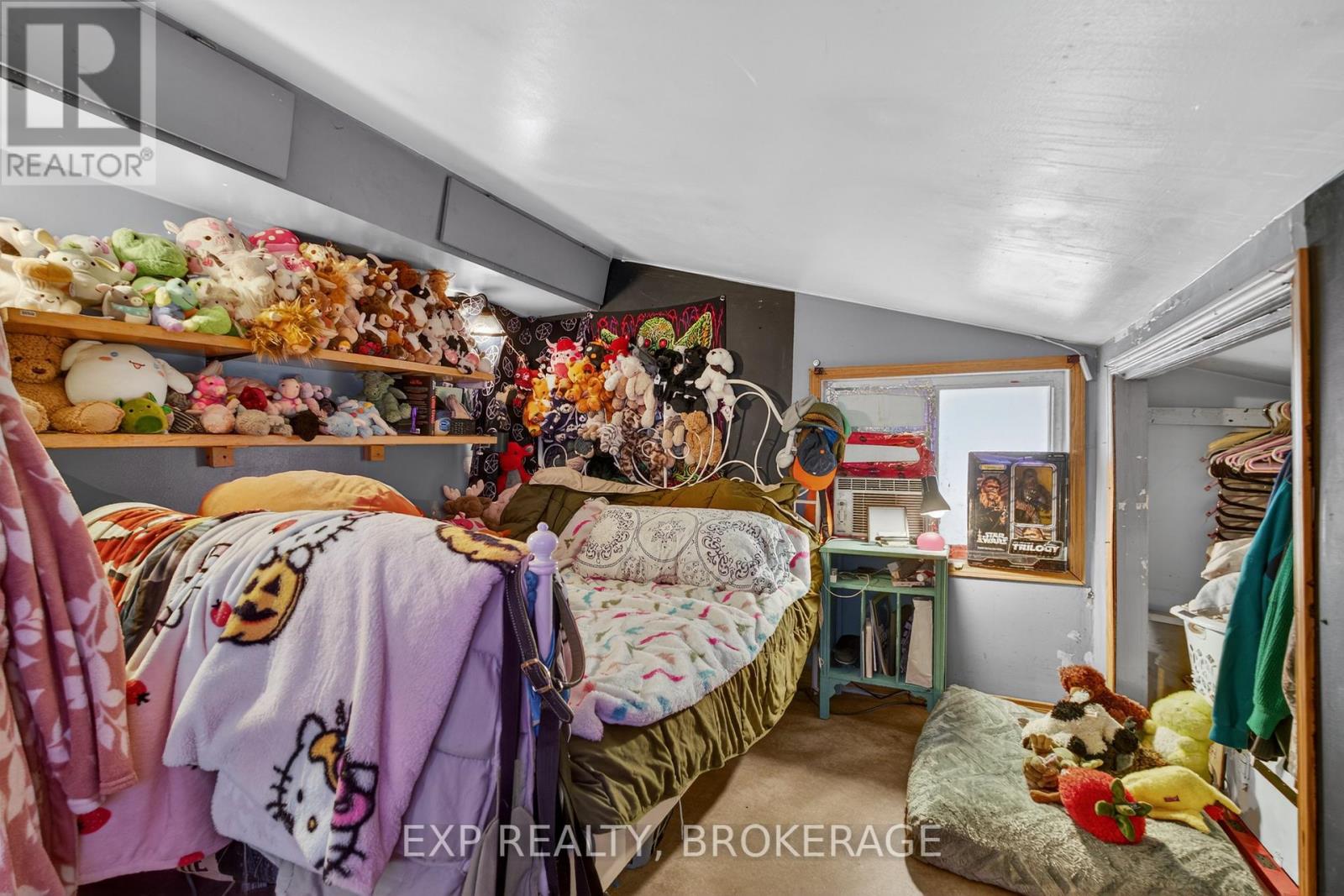 2295 SYDENHAM ROAD - 17