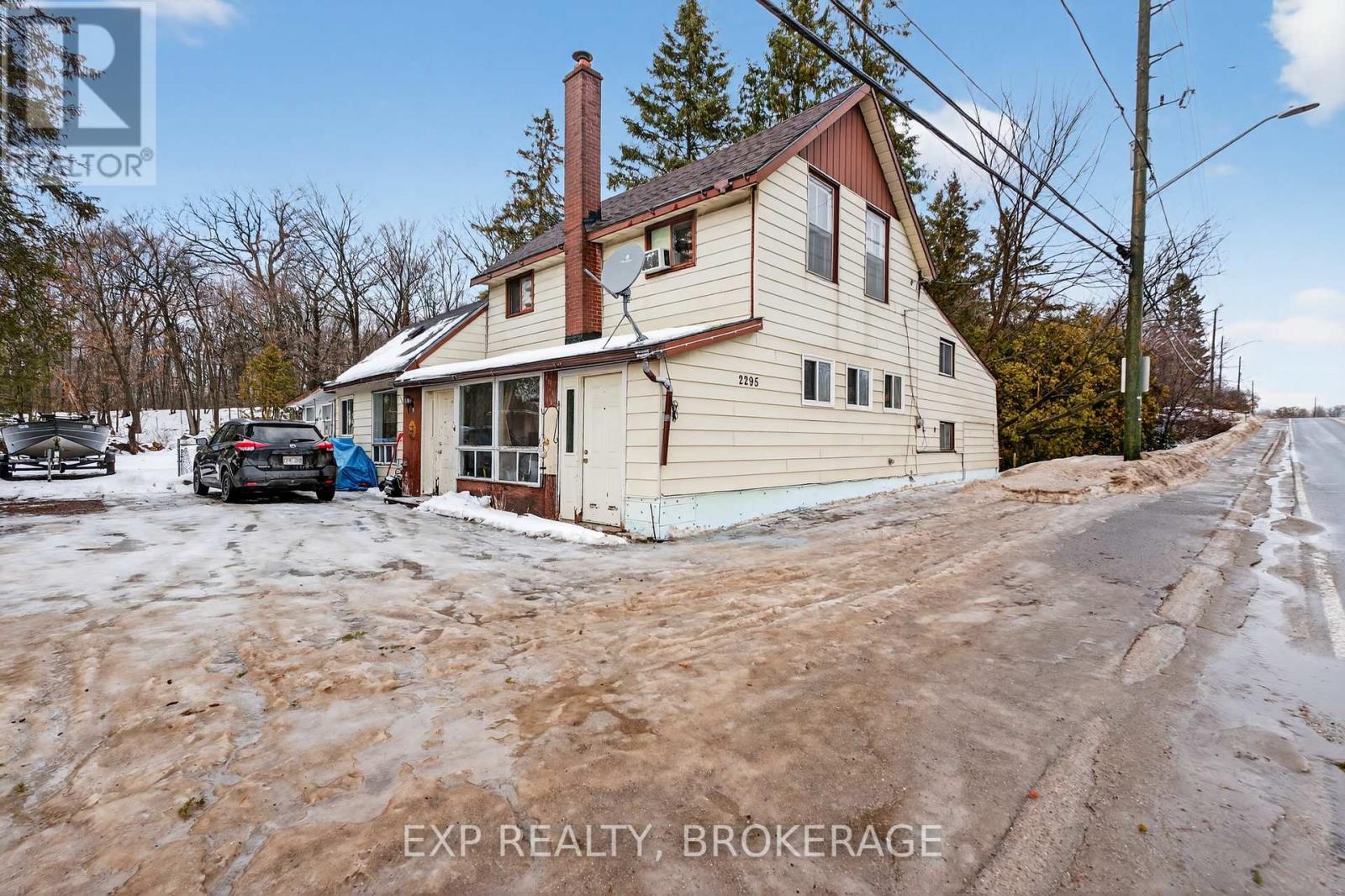 2295 SYDENHAM ROAD - 2