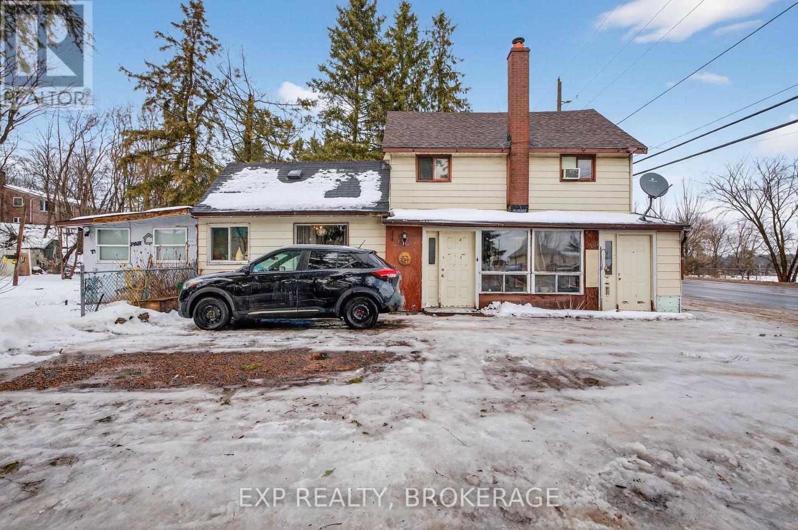 2295 SYDENHAM ROAD - 3