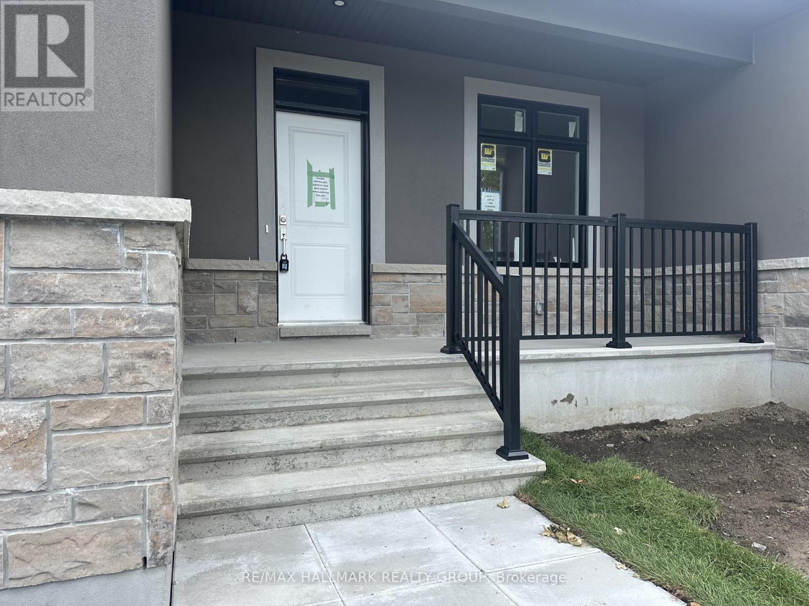 1539 FLANDERS photo 2