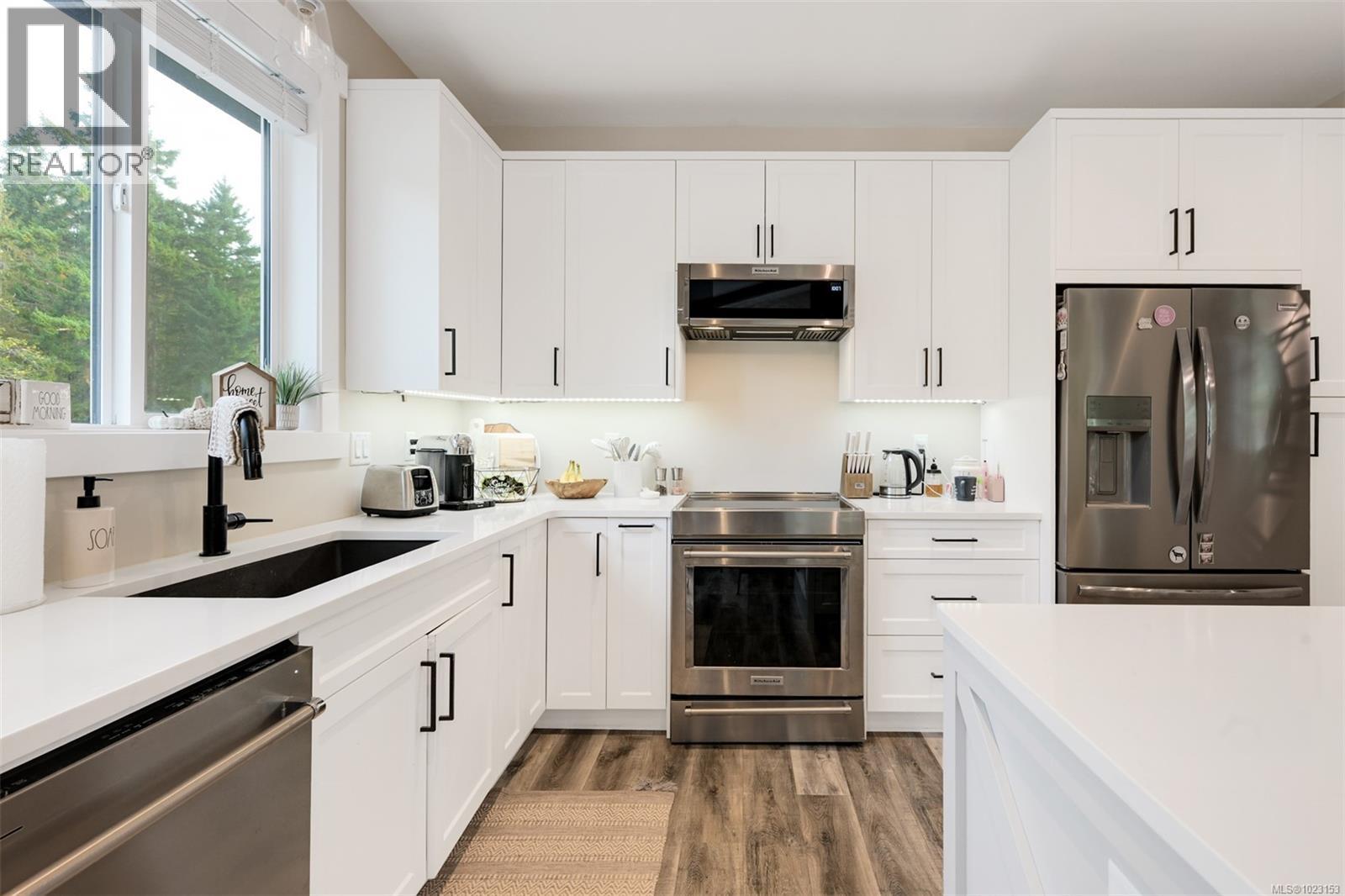  1141 Trailhead Lane, Shawnigan Lake