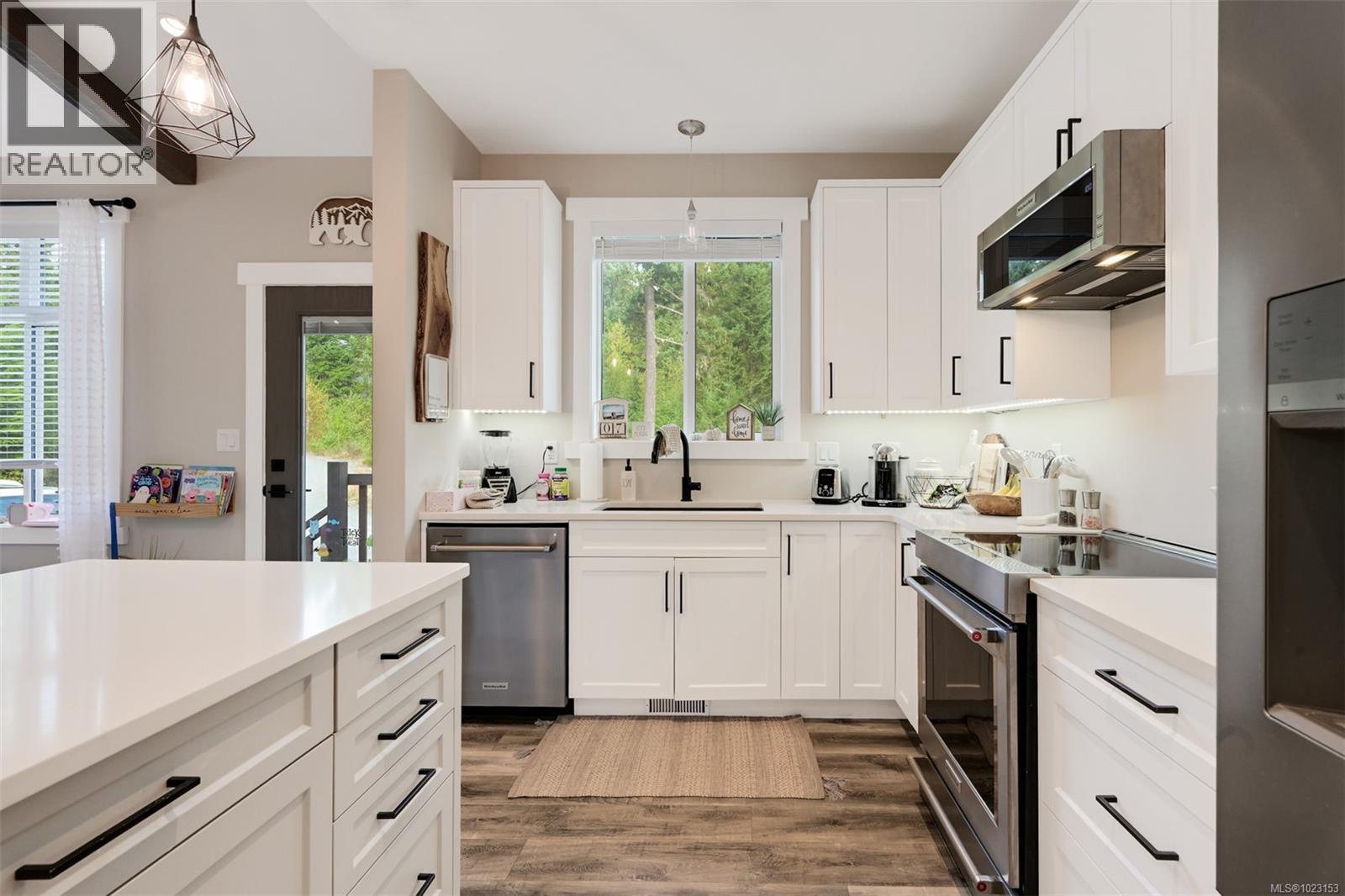  1141 Trailhead Lane, Shawnigan Lake