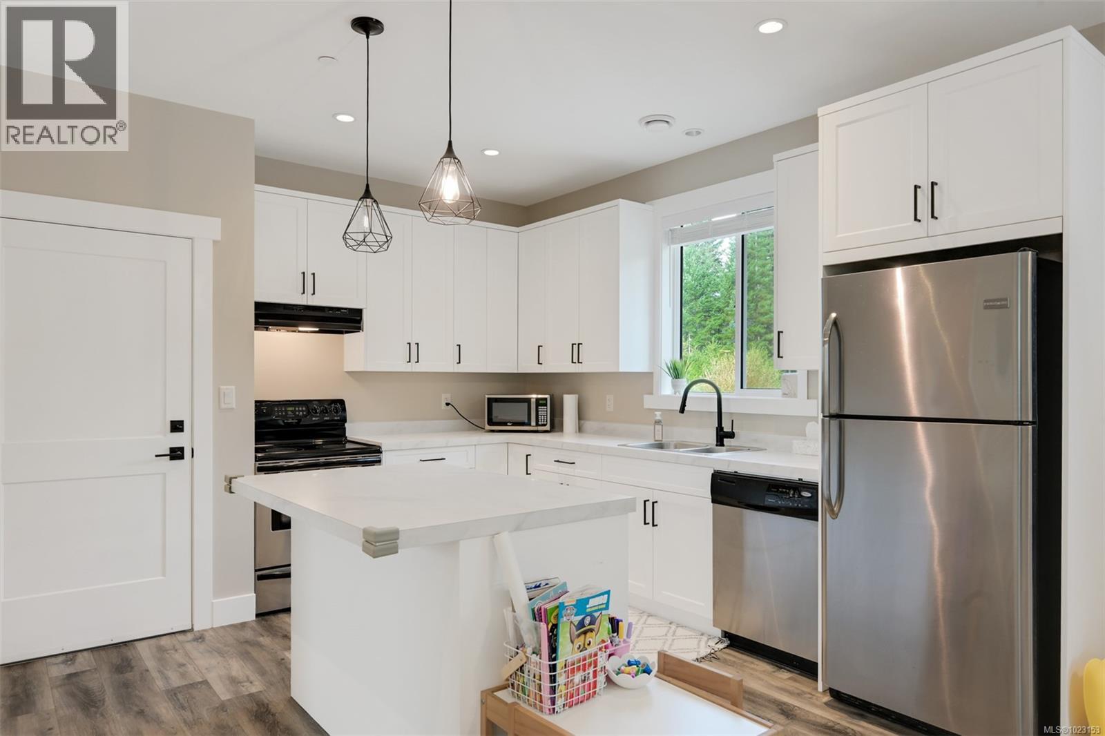  1141 Trailhead Lane, Shawnigan Lake