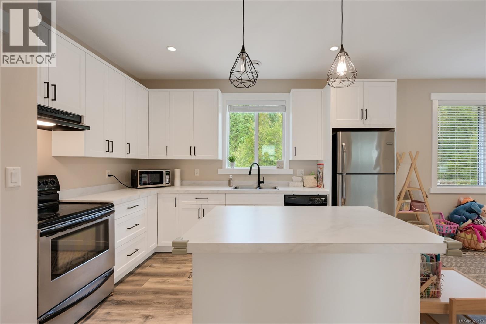  1141 Trailhead Lane, Shawnigan Lake