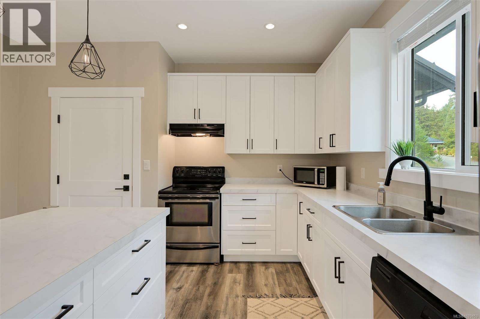  1141 Trailhead Lane, Shawnigan Lake