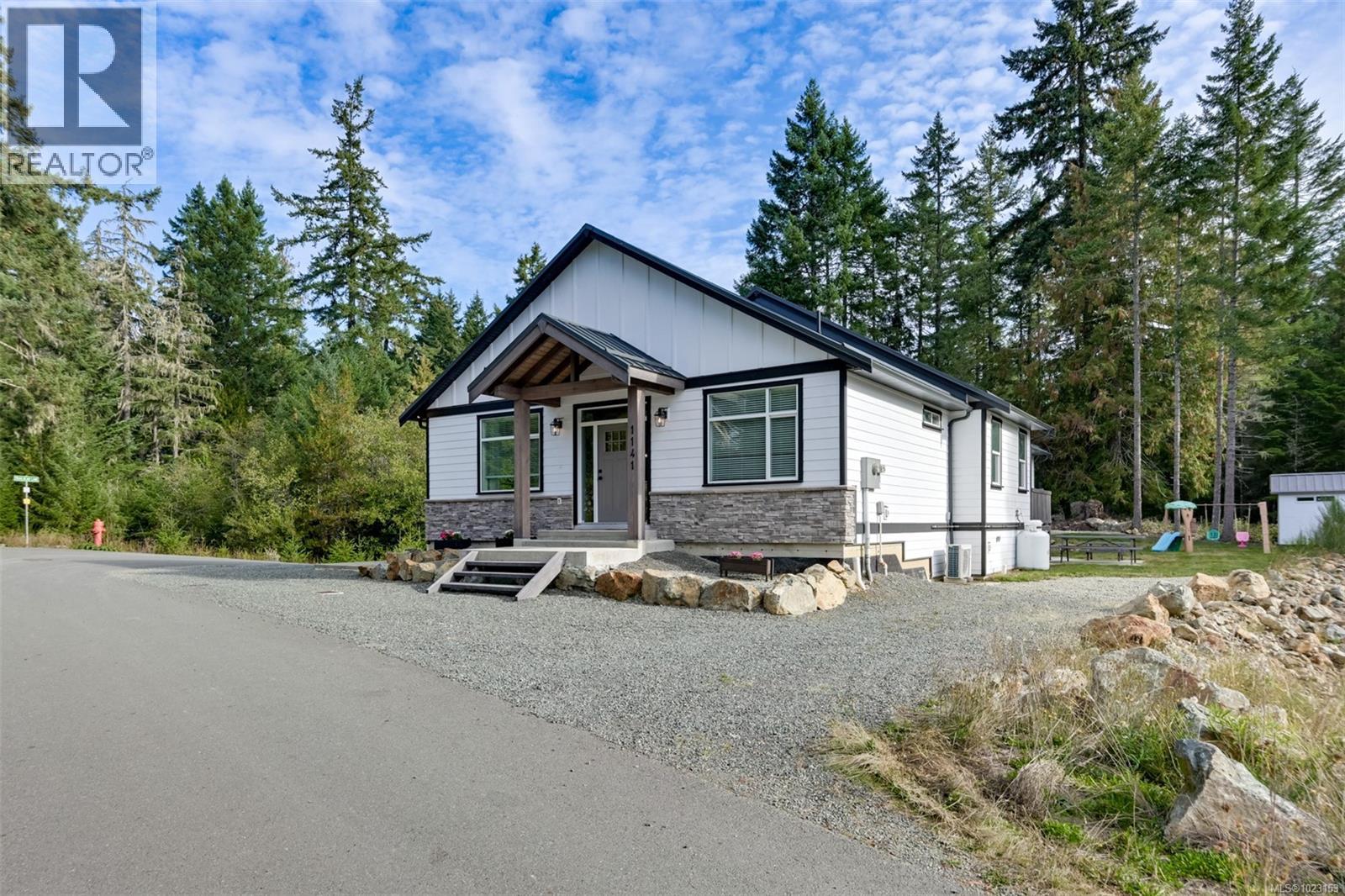  1141 Trailhead Lane, Shawnigan Lake