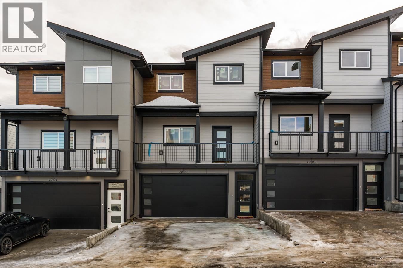 #1203 2395 ROWE STREET, Prince George