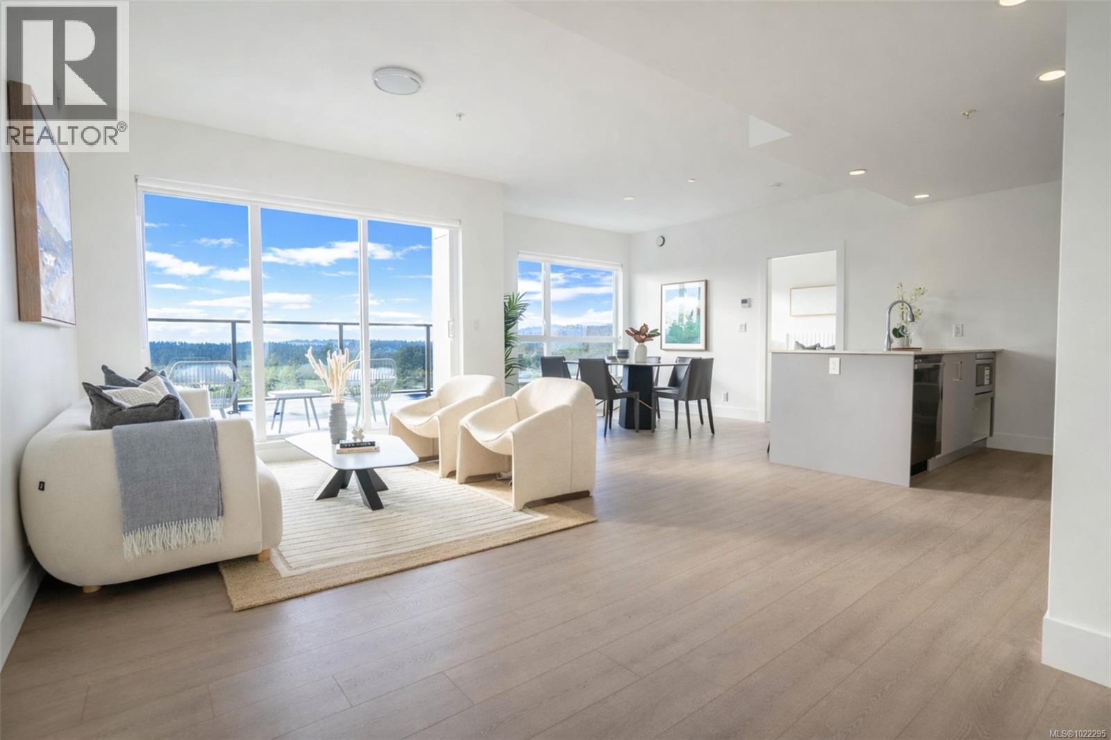 204 258 Helmcken Rd, View Royal