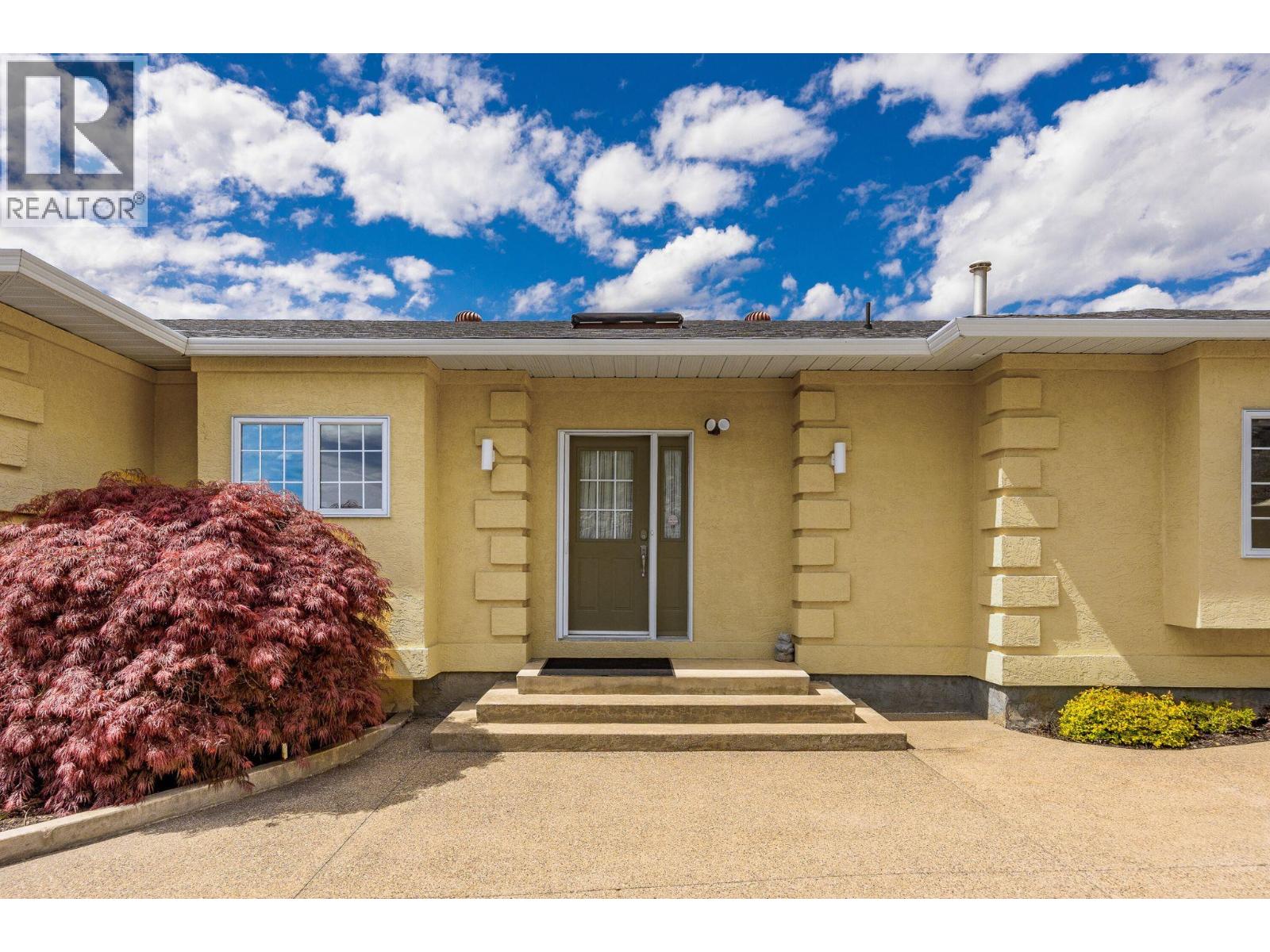  647 Royal Pine Drive, Kelowna