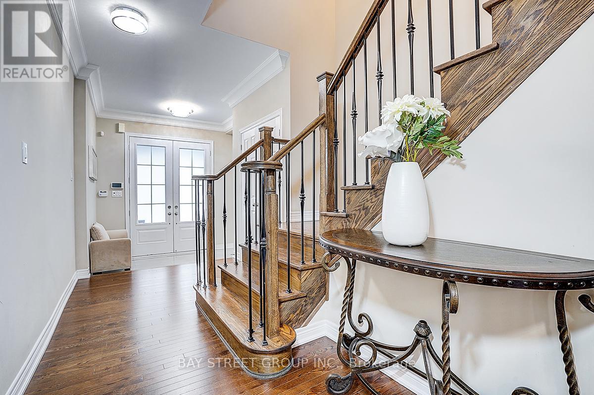 699 Baker Hill photo 4